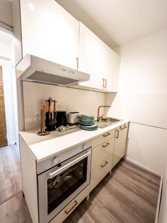 Apartment Fuer 3 Gaeste Mit Kostenlosen Parkplaetzen Und Lift Hanover Exterior photo